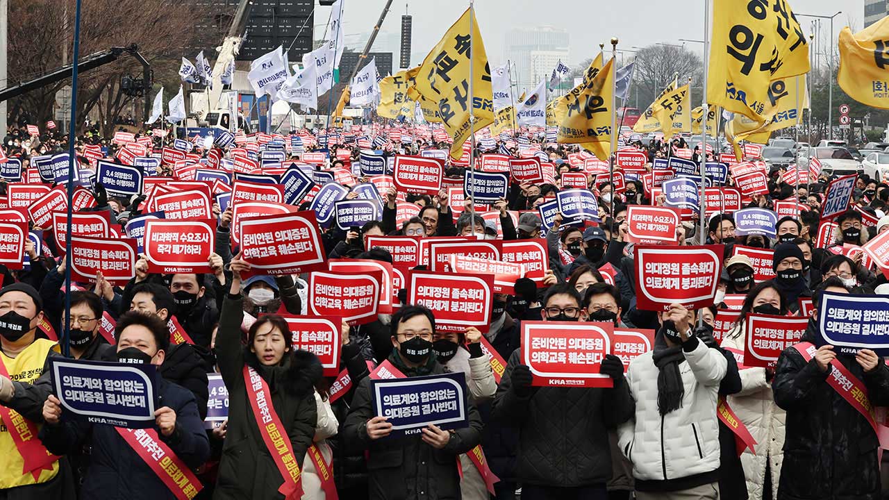 의협 "파국 원하지 않아‥의사 탄압하면 강력한 국민저항 부딪힐 것"