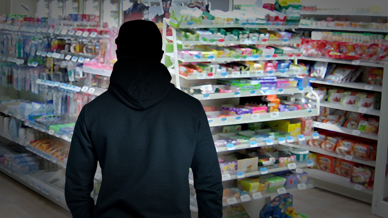 편의점 첫 출근 20분 만에 80만 원 훔쳐 달아난 아르바이트생 입건