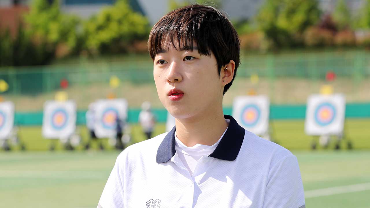 '매국노 표현' 안산 공개 사과‥"매장이나 개인 비하 의도 아냐"