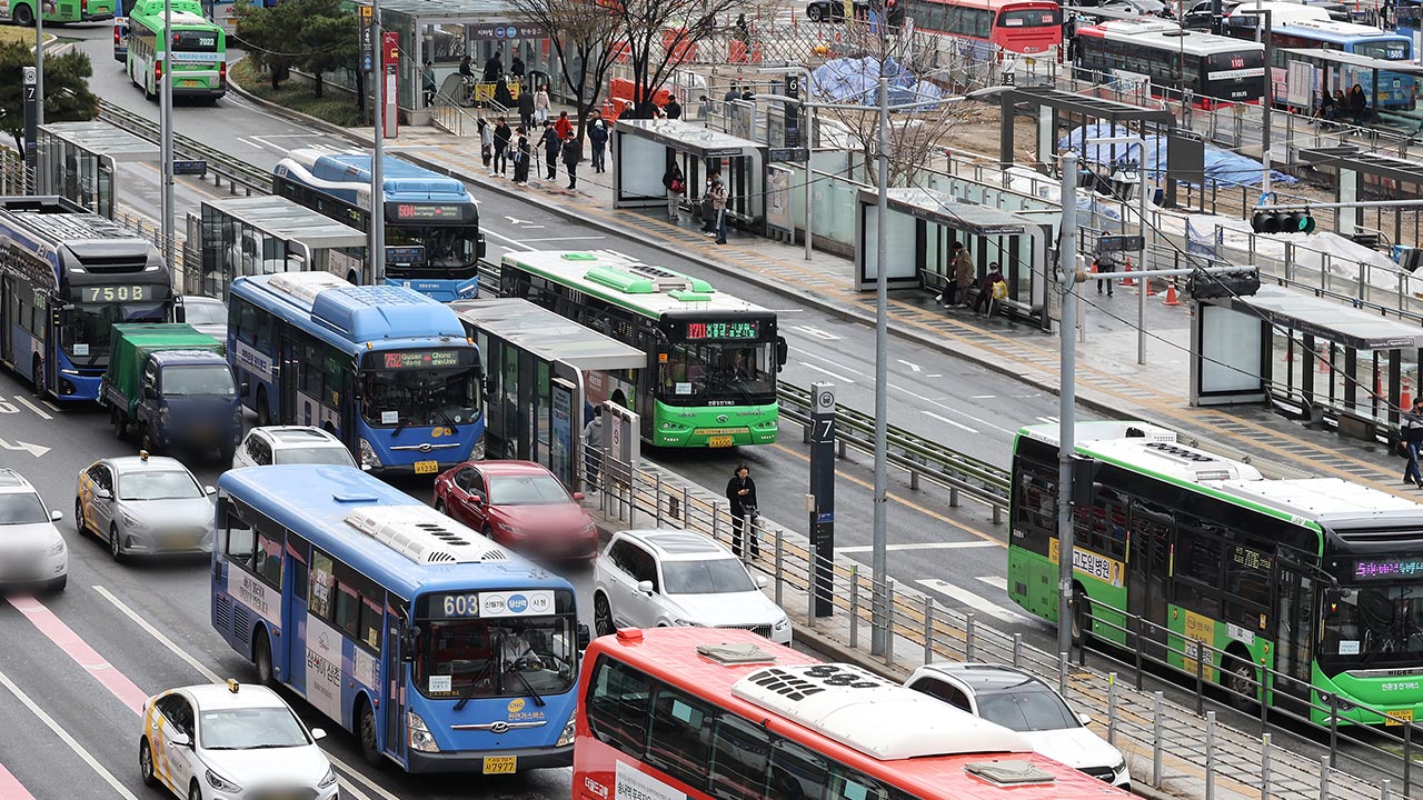 서울 시내버스노조 파업 찬반투표 가결‥최종결렬시 28일 총파업
