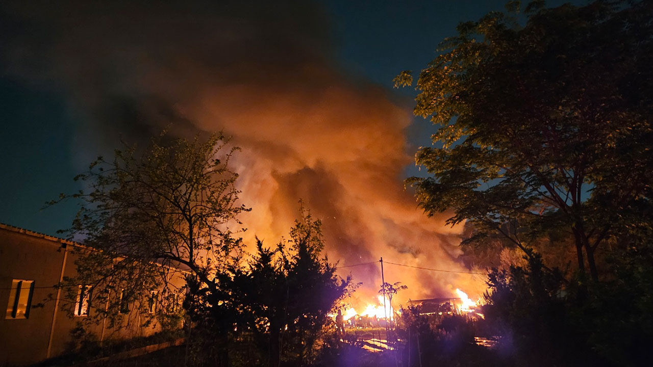 하남 비닐하우스 불‥ 한때 대응 1단계 발령
