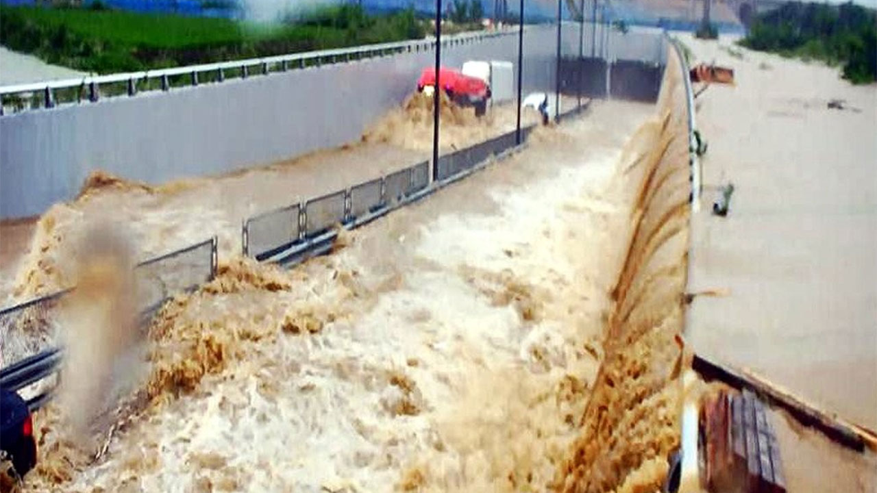 '오송 참사' 상황보고서 조작 소방관 첫 재판서 혐의 인정