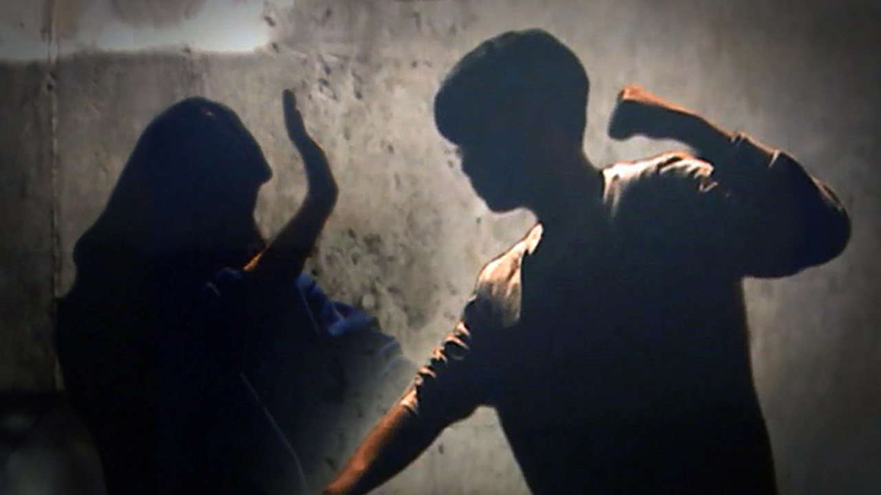 현직 프로야구 선수, 여자친구 폭행 혐의로 입건