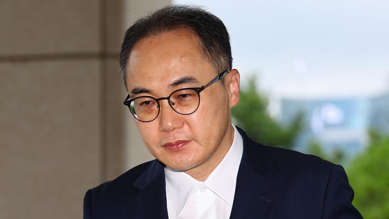 검찰총장도 몰랐다‥"조사 끝나가는 시점에 통보‥총장 고심 중"