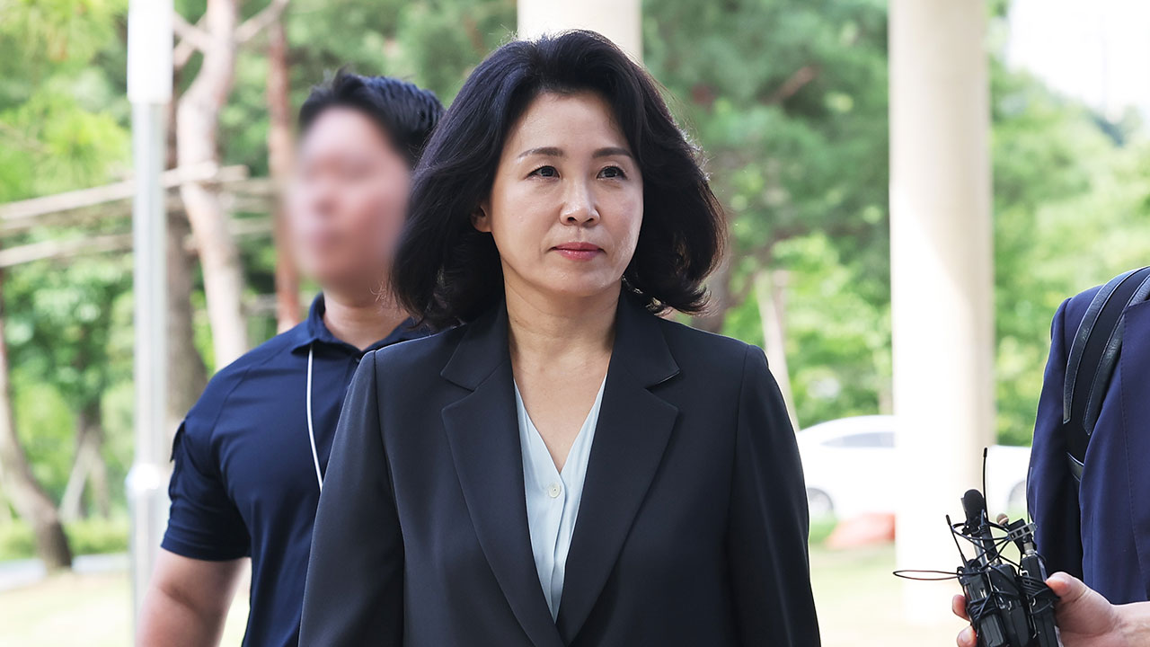 검찰, '전·현직 의원 배우자에 10만 4천 원 접대' 김혜경에 벌금 3백만 원 구형