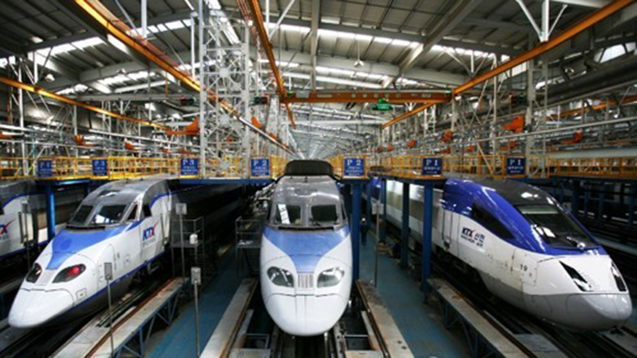 경부고속선 동대구역~경주역 구간서 KTX열차 탈선으로 정차‥인명 피해 없어