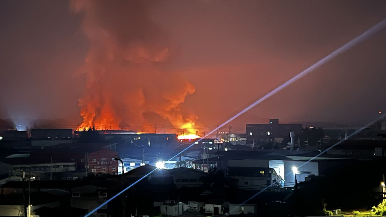 김포 가구공장 불 6시간 만에 잡혀‥인명 피해 없어