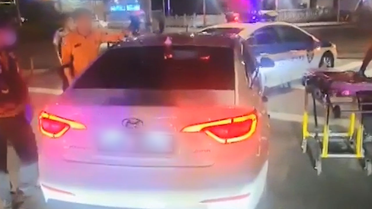 음주운전하다 잠들고 경찰차 들이받은 40대 남성 현행범 체포