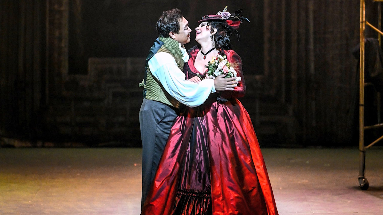 안젤라 게오르규 '토스카' 공연 중 지휘자에 항의 초유 해프닝