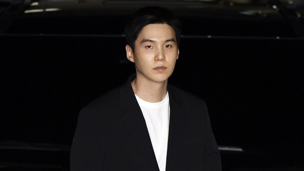 검찰, '전동스쿠터 음주운전 혐의' BTS 슈가 약식기소