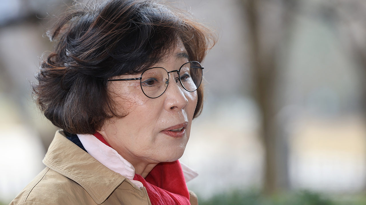 검찰, '법인카드 사적 유용 혐의' 유시춘 EBS 이사장 불구속 기소