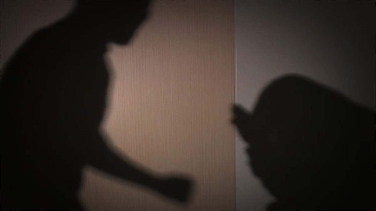 부산 수영구서 여자친구에게 흉기 휘두른 혐의 40대 남성 체포