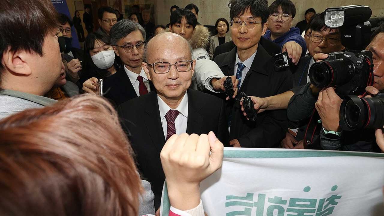 안창호 인권위원장 "계엄 인권 침해 조사해야‥국가 권력 정의롭게 행사돼야"