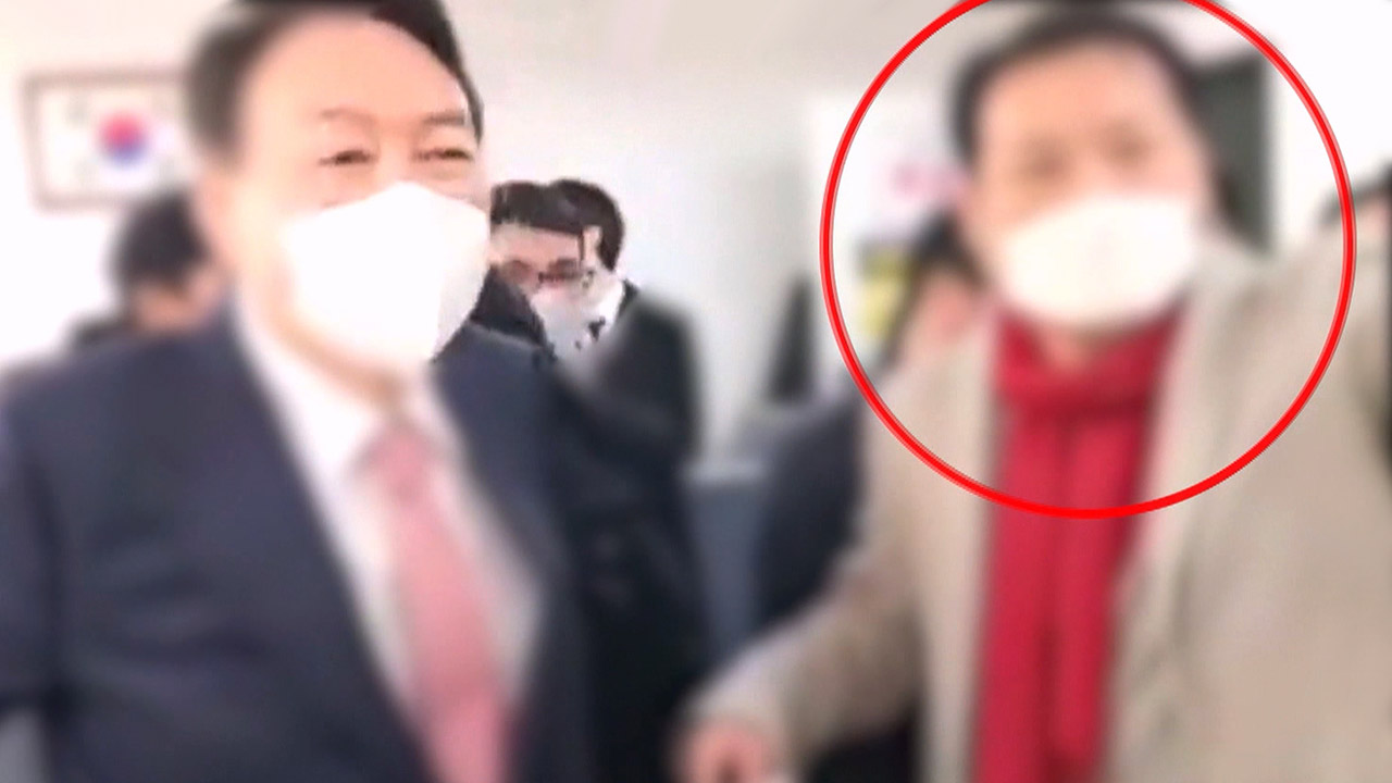 검찰, '건진법사' 전성배 구속영장 청구 "억대 정치자금 받아"