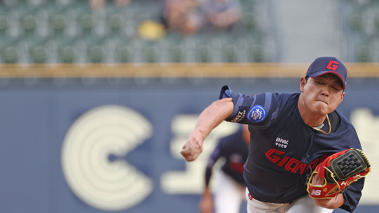 프로야구 롯데 나균안 "최근 알려진 일 사실이 아니다"