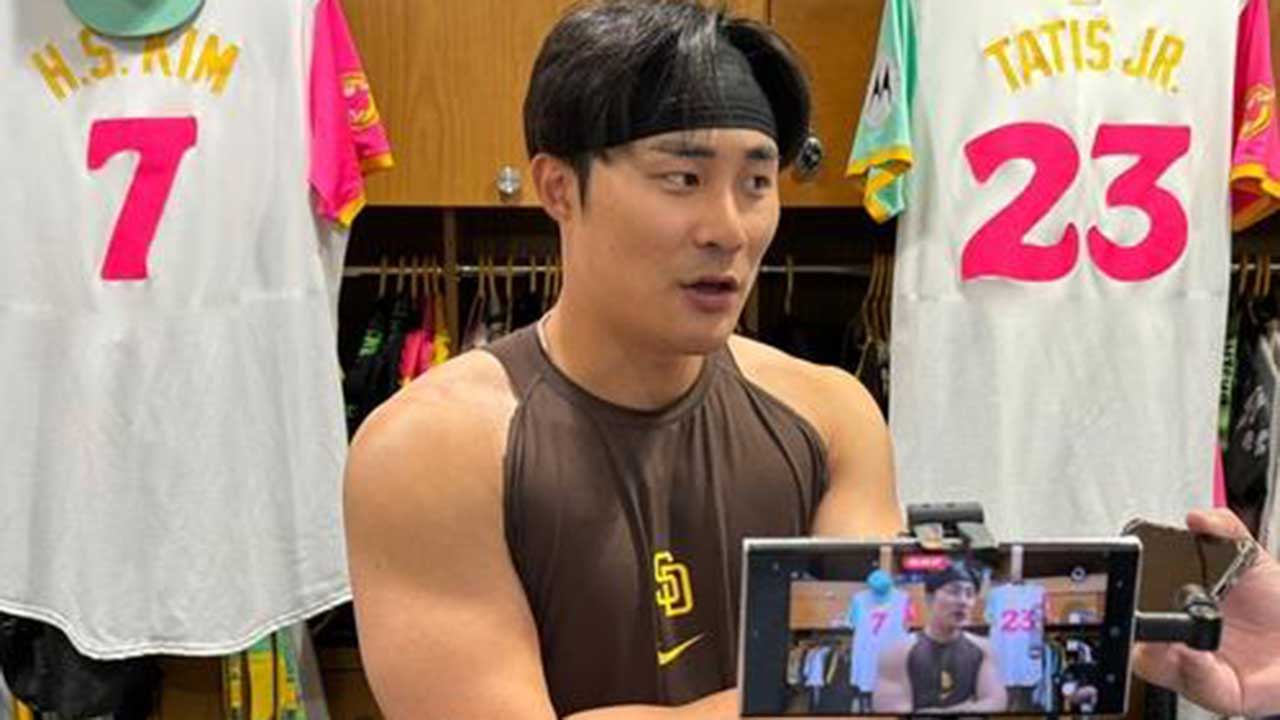 이정후, MLB 데뷔 3경기 만에 첫 홈런‥3경기 연속 타점