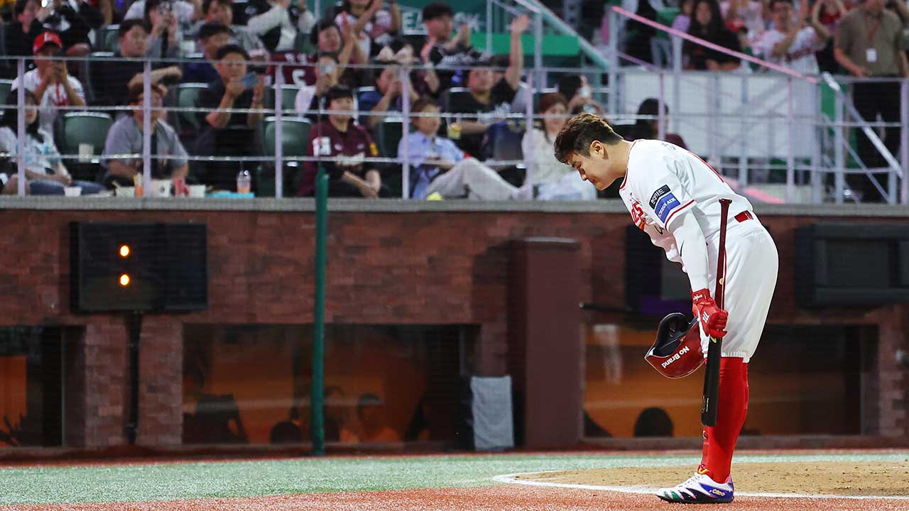 'MLB 한국인 최다 안타' 추신수, 24년 선수 생활 마감