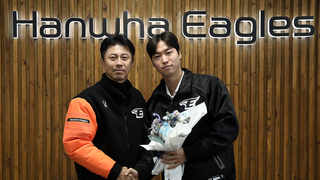 프로야구 한화, FA 투수 엄상백과 4년 최대 78억 원 계약