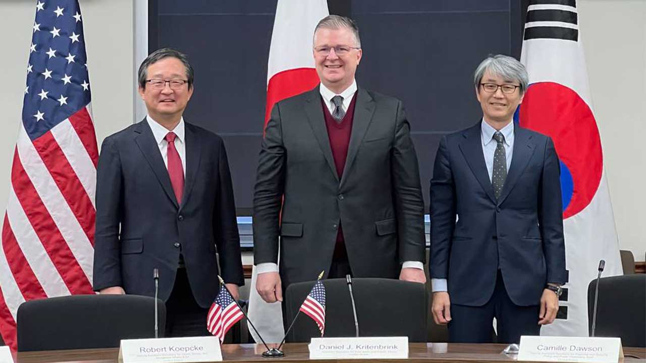 한미일, 북핵 규탄하며 중국의 남중국해 불법 영유권 재차 반대