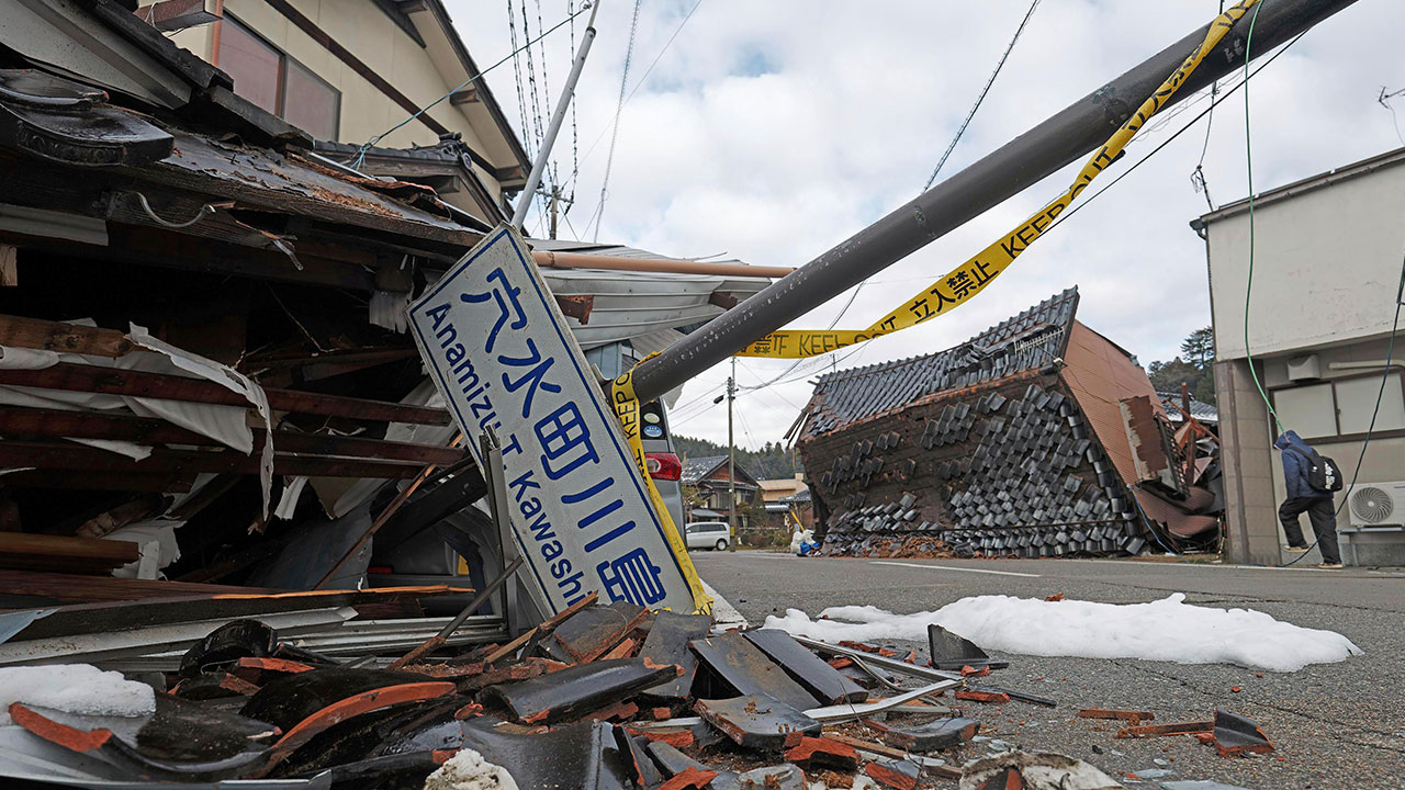 일본 노토강진 사망자 41% 건물에 깔려 숨져‥60대 이상 73%