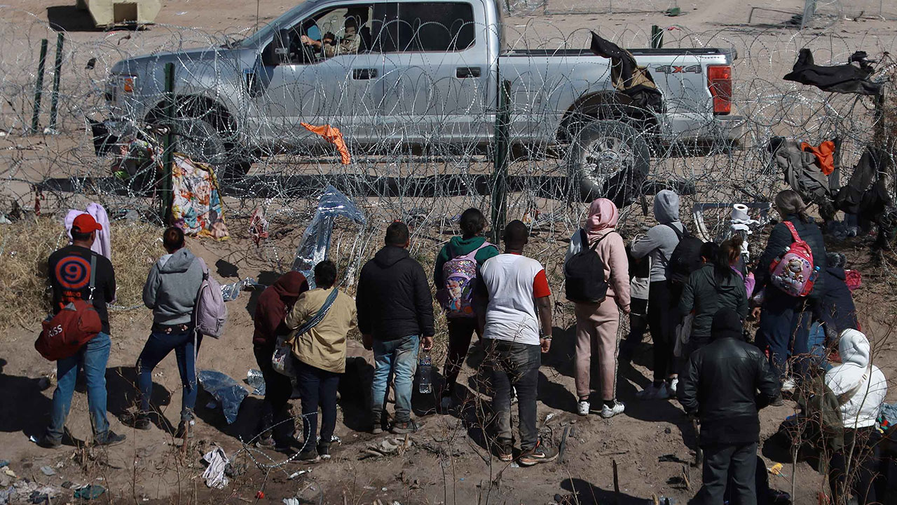 美, 멕시코행 '불법 이민자 추방 전용기' 2년 만에 운항 재개