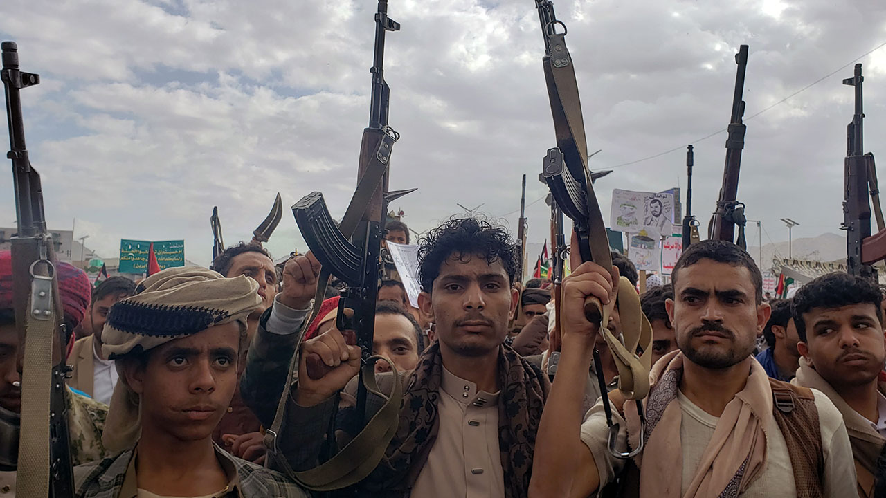 후티 공격에 화물선 선원 3명 숨져‥첫 민간인 사망