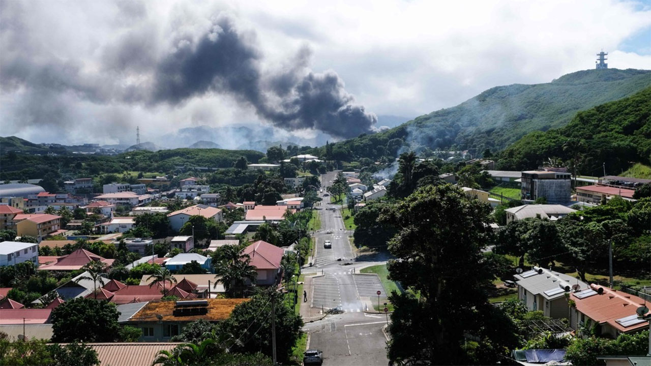 프랑스령 누벨칼레도니 유혈 소요사태‥마크롱, 급거 일정 취소