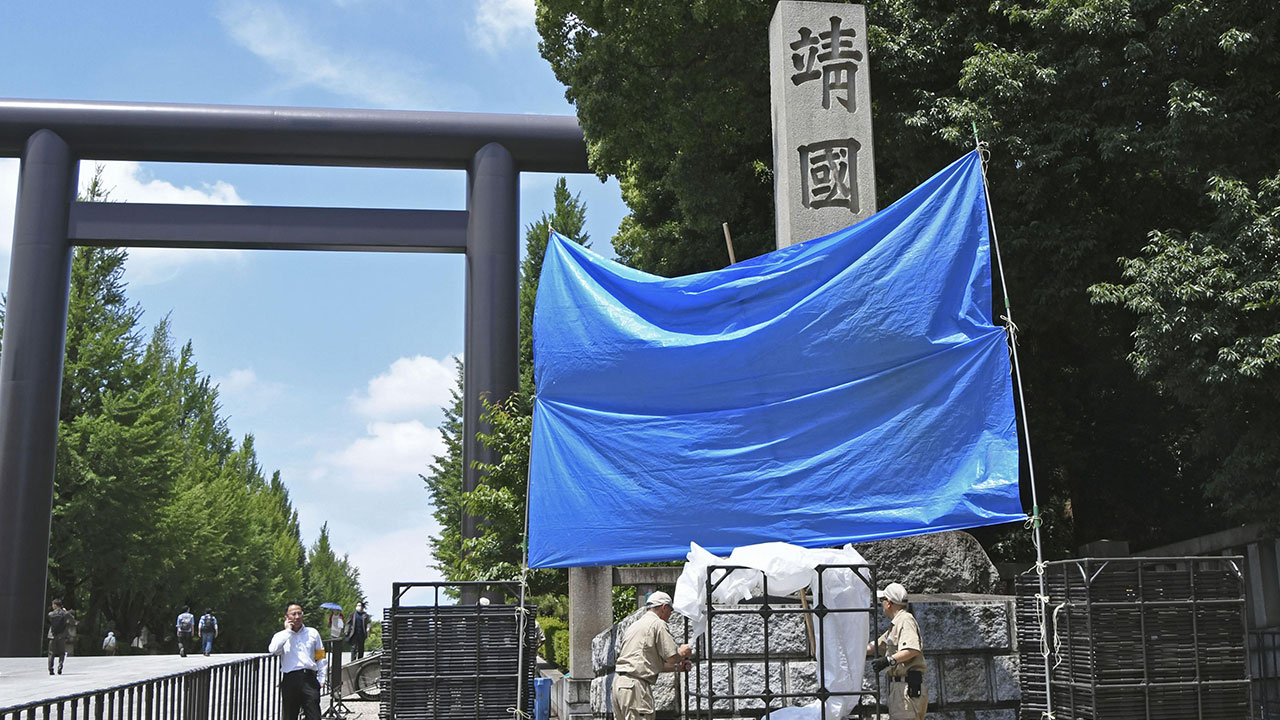 일본 야스쿠니신사에 '화장실' 낙서‥수사 착수