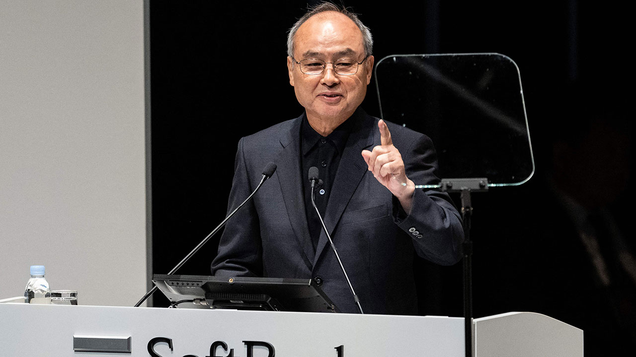 손정의, '라인야후를 일본 인프라로' 주문에 "책임지고 할 것"