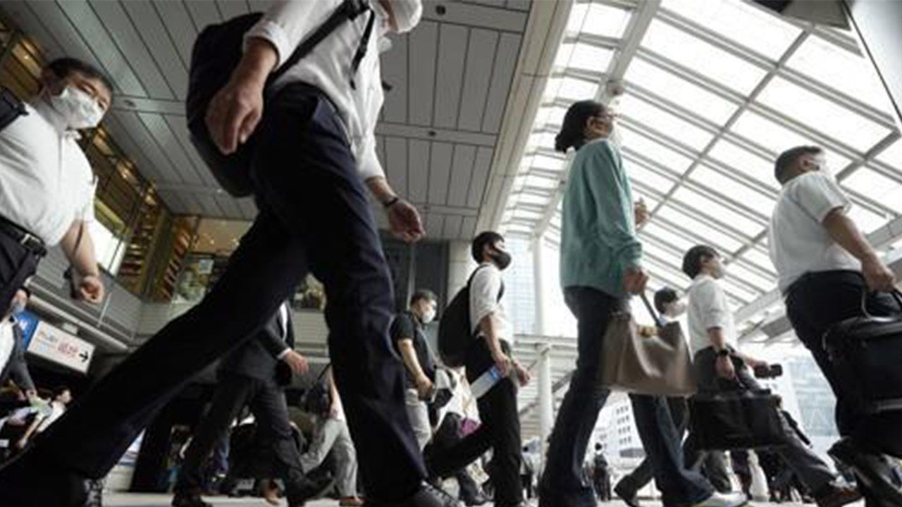 日 최저임금 전국 평균 9460원으로‥3년째 한국보다 낮아