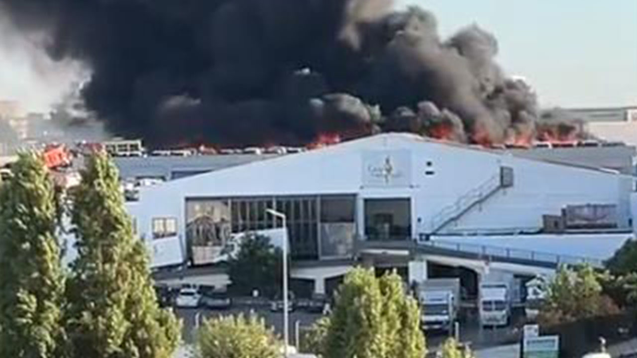 "포르투갈 전기차 화재로 주차된 차량 200대 이상 전소"