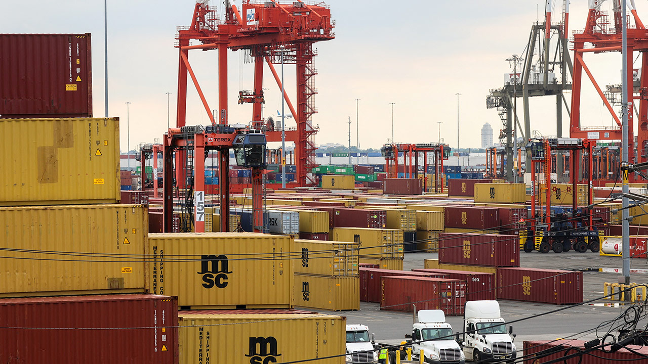 美동남부 항만 47년 만의 파업‥인플레 자극 등 경제여파 주목