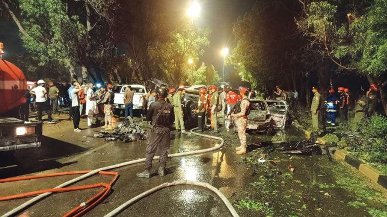 파키스탄 남부 국제공항 인근서 폭탄 테러‥"중국인 2명 사망"