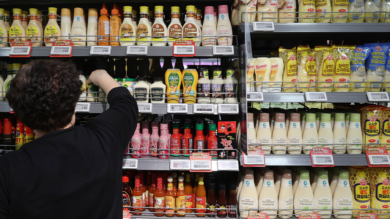 식품·외식업계, 가격 인상 잇따라‥'안 오른 게 없다'