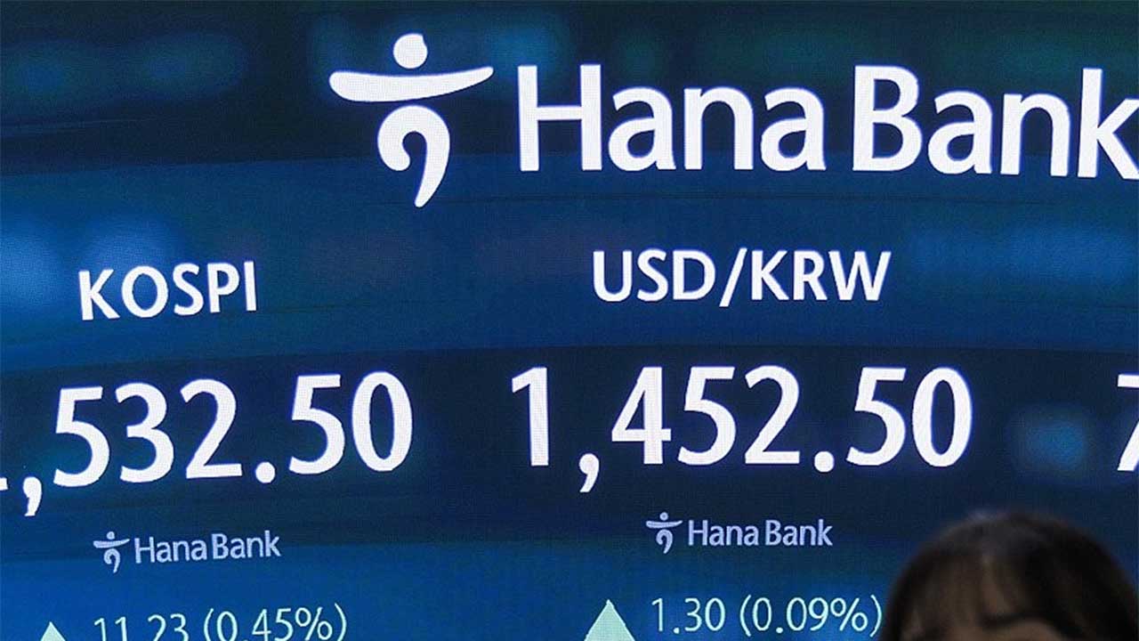 국내 증권시장서 외국인 자금 2조 5천억 원 이탈‥"반도체 저성장, 미 정책 영향"