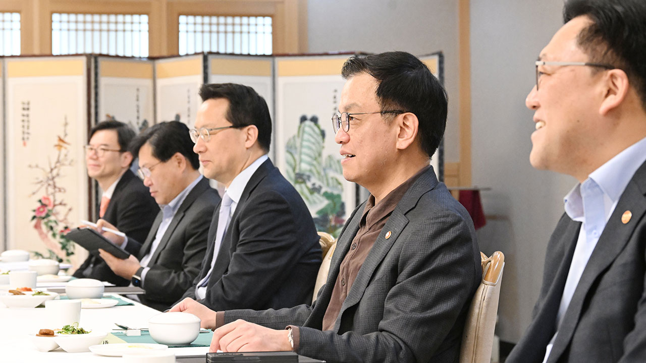 최상목 대행 "2월 중 올해 가계부채 관리방안 발표"