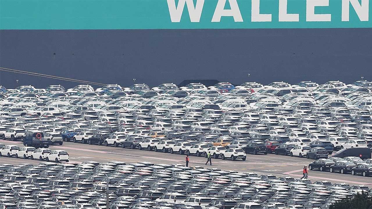 '트럼프 관세전쟁'에도 역대급 대미 무역흑자는 유지