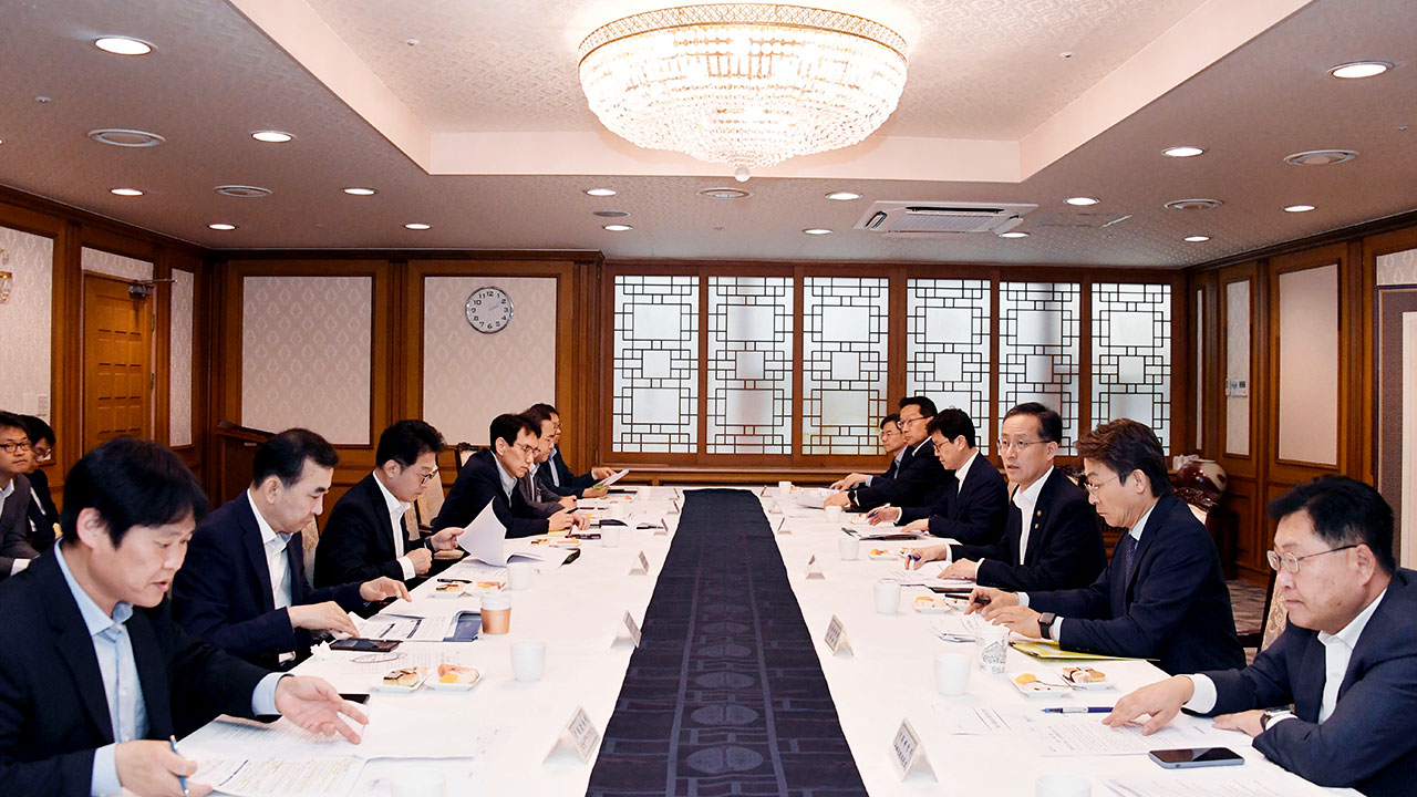 정부, 중동 사태 비상대응반 가동‥"에너지 가격 변동성에 유의"