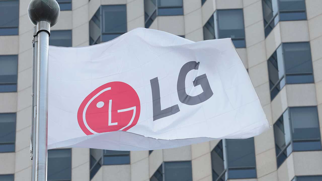 LG디스플레이, OLED 생산 시설에 1조 2천억 원 투자