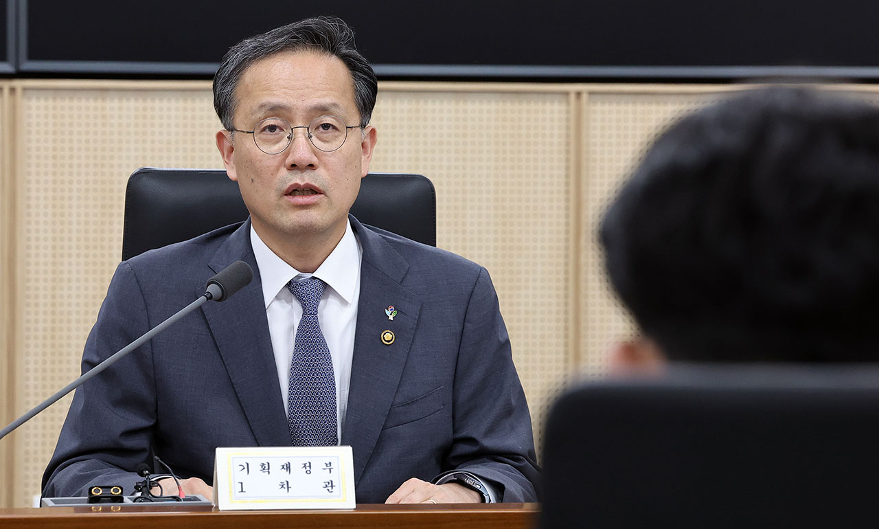 기재부 장관 대행 "불확실성 높아‥각별한 경계심으로 공조"