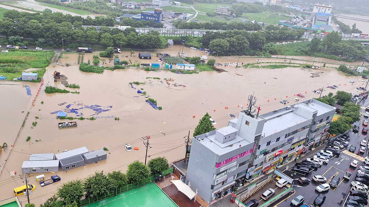지난주 극한호우로 차량 3천대 침수‥296억원 피해