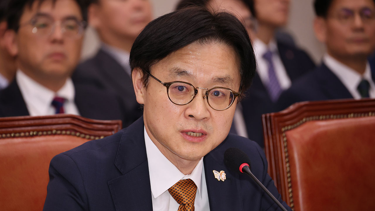 김정관 산업장관, '미국 8년간 2천억 달러 현금투자설'에 "논의 있었다"