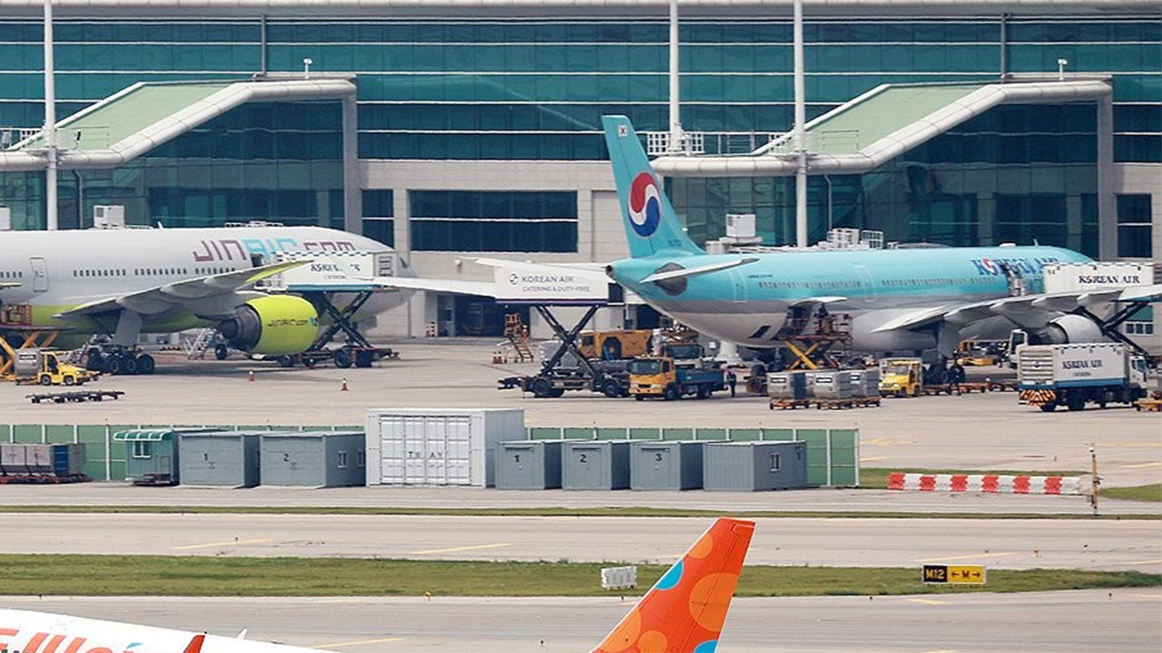 베트남 푸꾸옥발 대한항공 여객기 '타이어 고장'에 출발 지연