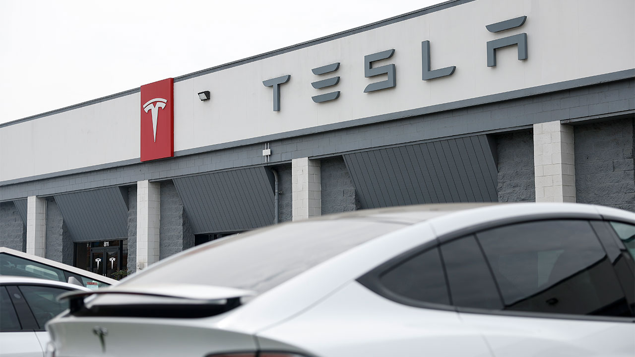 테슬라 신차 효과에 9월 온라인 쇼핑 거래액 '역대 최대'