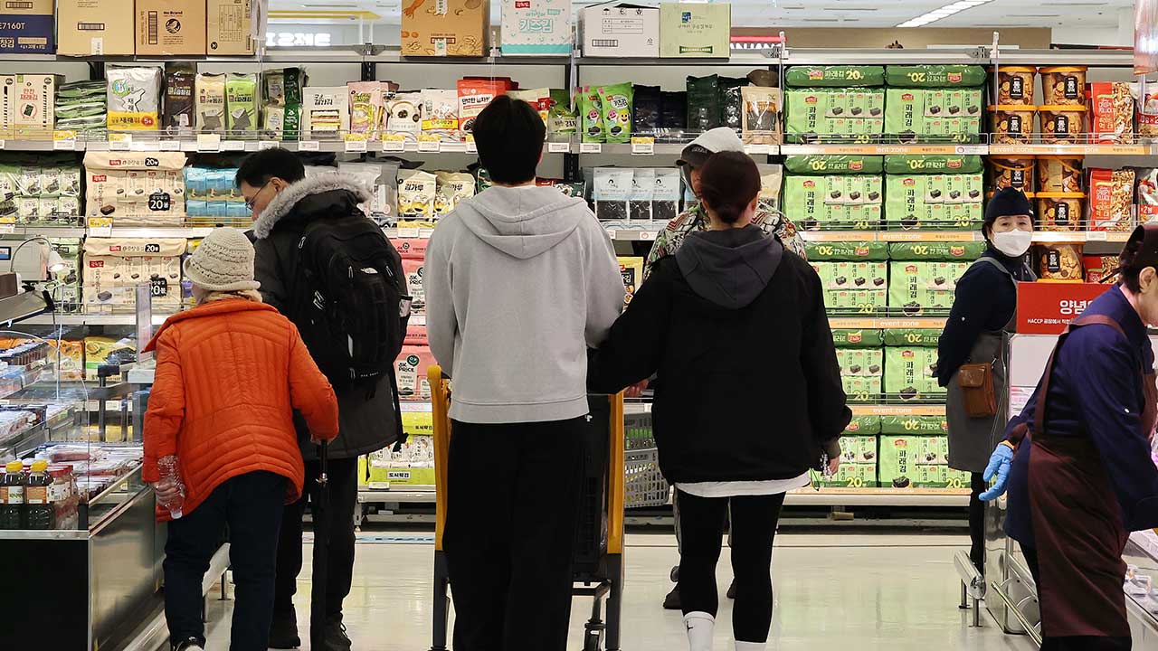 11월 산업생산, 투자 증가‥소매판매는 21개월만 최대폭 급락