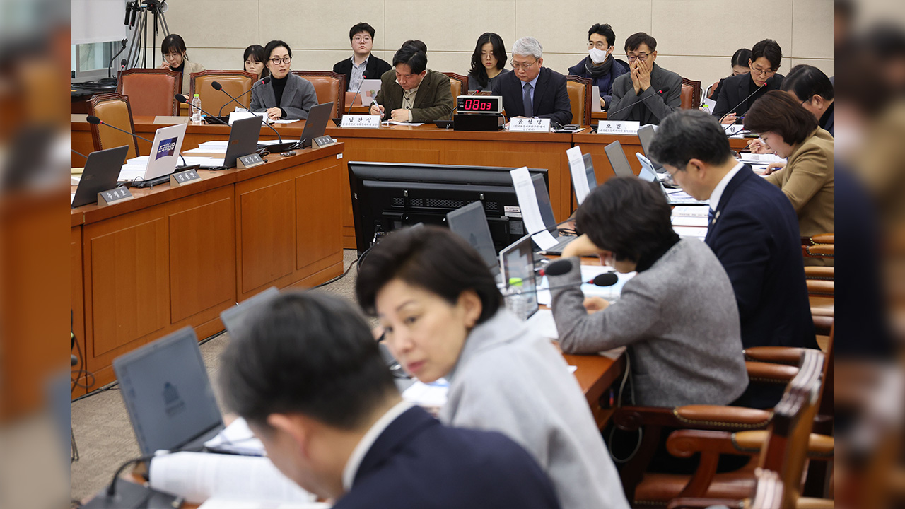 이재명 "연금개혁, 2월 모수개혁 입법 후 구조개혁 논의"