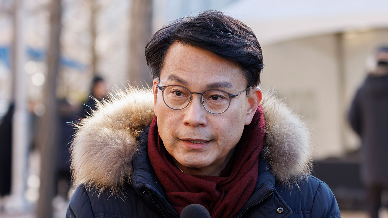 국민의힘 윤상현·원외 당협위원장들 서울구치소 찾아 "윤 대통령 응원"