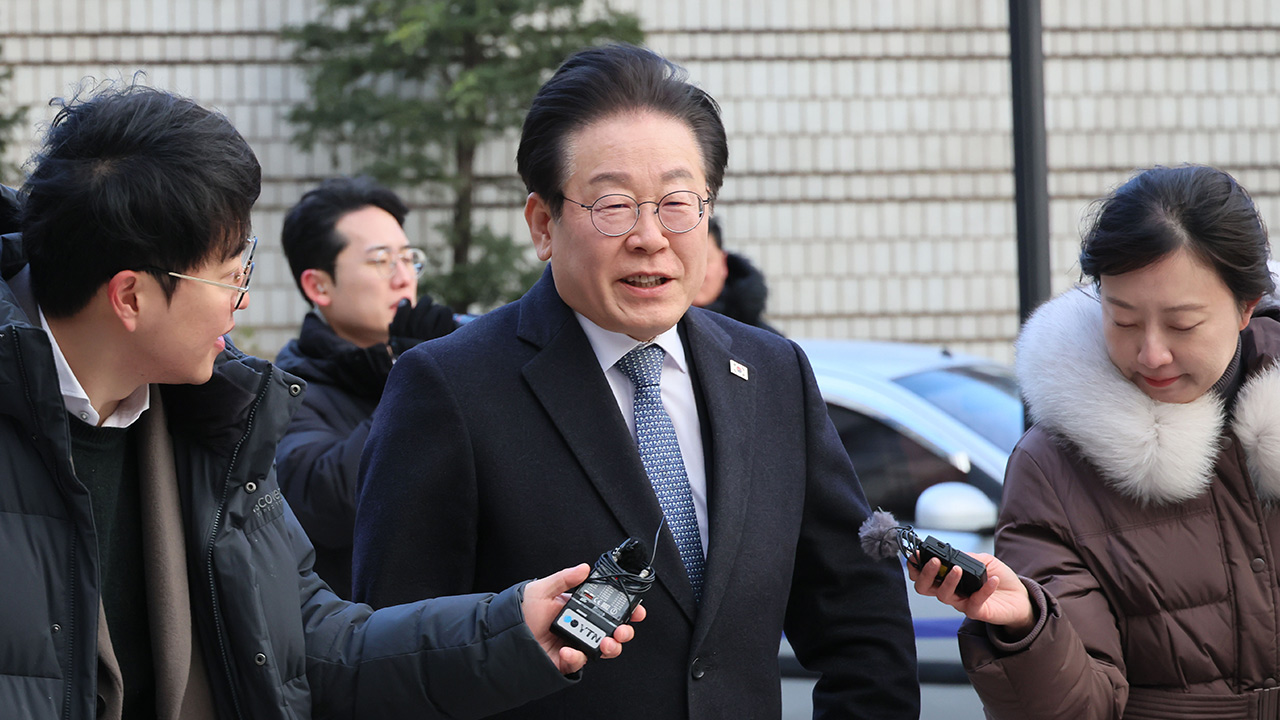 민주당 "위헌법률심판 제청 신청은 방어권 행사‥재판 지연 없어"