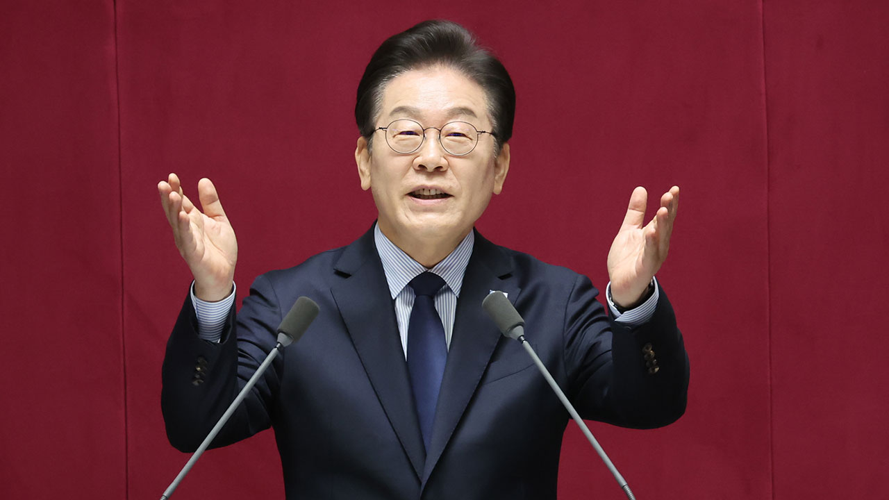 이재명 "연금개혁, 시급한 모수개혁부터 매듭짓자"