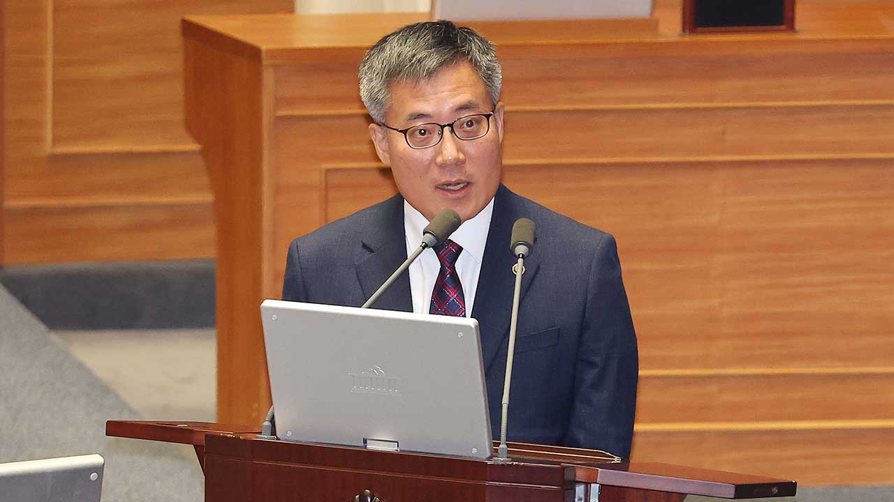 법무장관 대행 "명태균 황금폰, 양이 많아 분석 시간 오래 걸려"